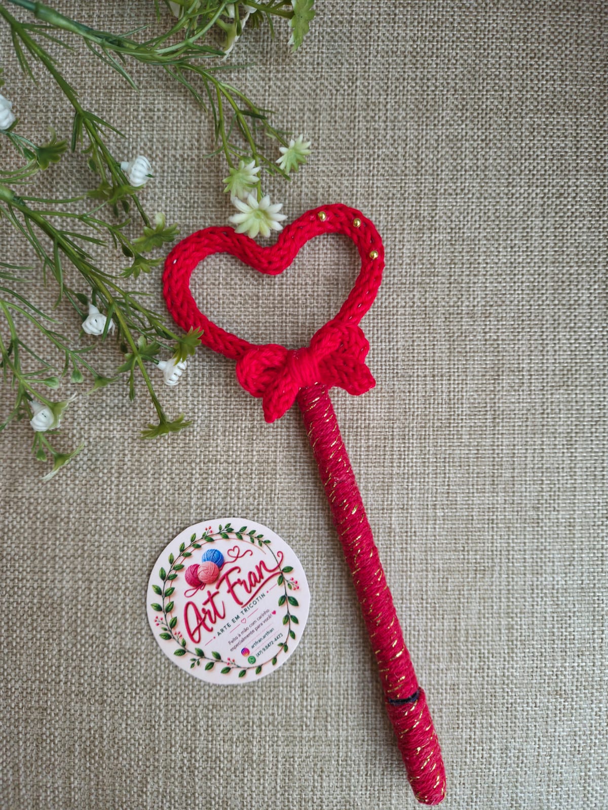 Caneta Coração decorada em tricotin artesanal feito à mão